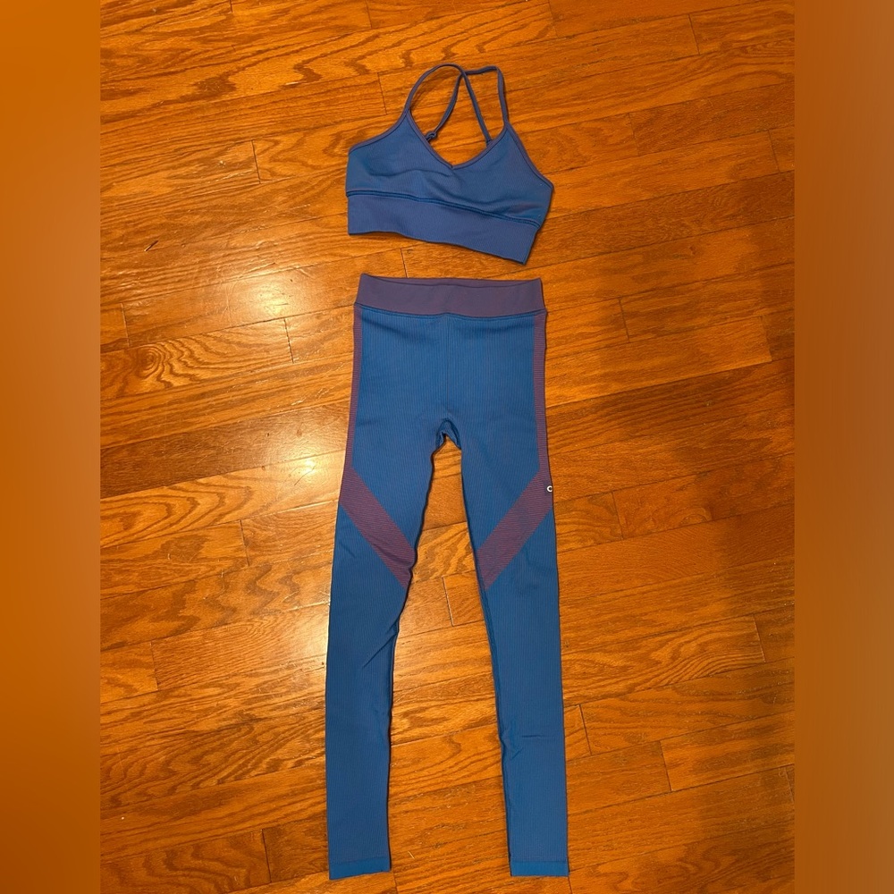 ALO Set Xs S top and pant